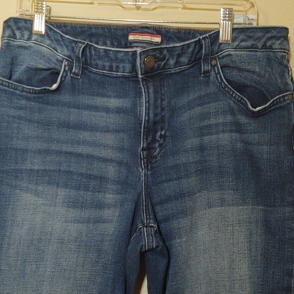 Tommy Hilfiger Women's Wide Leg Crop Jeans - Picture 2 of 11